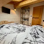 Le Schuss Chalet, Prive, Piste De A 100m Chalet