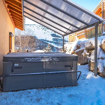 Chalet Le Schuss Chalet, Prive, Piste De A 100m