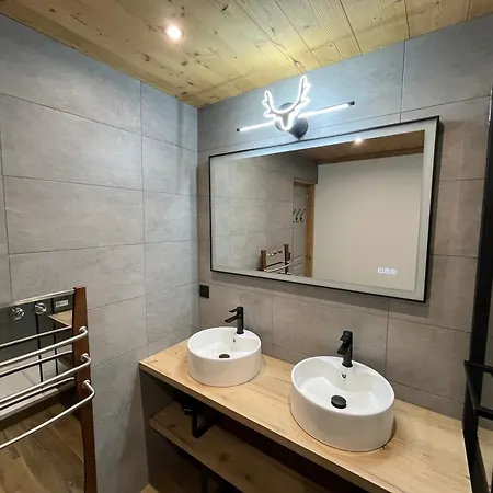 Le Schuss Chalet, Prive, Piste De A 100m *