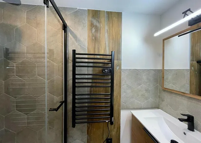 Dağ evi Le Schuss Chalet, Prive, Piste De A 100m *